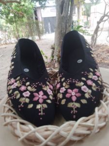 Sepatu Wanita Etnik size 38