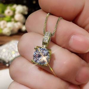 Huitan Simple Style Women Pendant Necklace Inlaid Bright Round CZ Charming Versatile Party Accessories Jewelry for Lady Wedding
