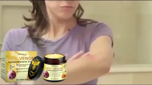 Houkea Bee Venom Skin Care Cream 60g Gentle Cleansing Skin Repair Nourishing Moisturizing Soothing Cream For Dryness Redness Smooth Skin Daily Care