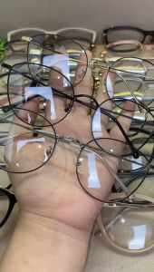 Kacamata Pria/Wanita Modern Fashion Dapat Brubah Warna Model Oval