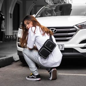 Túi Đeo Chéo Kiểu Ngang Dạng Boxbox vải Polyester Cao Cấp PRAZA - DC139