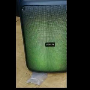 Speaker portable Berlin cs 3 speaker wireless berlin 8 in bluetooth 1mic wireless