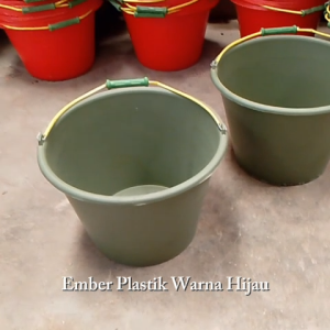 Ember Plastik Warna Hijau Serbaguna Ukuran Besar 18 18In 18 Inch Jumbo