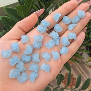 Q1669 Charm hoa sen Aquamarine dáng vô ưu sẵn lỗ xâu cáp 2li+ cho Thuỷ và Mộc - Phong Thuỷ TUDO P