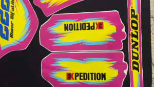 Striping Decal Hyosung Motif Kuning Pink Keren