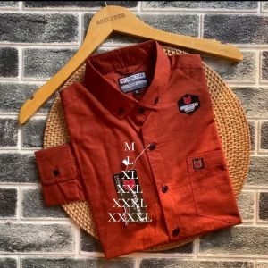 Kemeja Formal Cowok Terakota Lengan Panjang