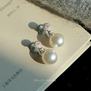 Elegant Vintage French Style Pearl And Diamond Stud Earrings Luxury Sensation Venus Design Fashionable Jewelry Accessories