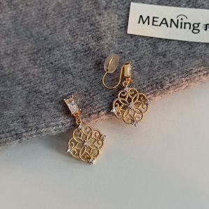 ต่างหูไข่มุกสไตล์โบราณแบบโปร่งใสหรูหราสำหรับผู้หญิง เครื่องประดับหูสไตล์จีนใหม่ที่ทำมือ ต่างหูแบบจี้ไข่มุกแบบลำลอง