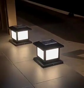 เสาไฟโซล่าเซลล์ หรี่แสงได้ 4 สี การควบคุมแสงอัจฉริยะ พร้อมรีโมทควบคุม IP65 โคมไฟกลางแจ้งกันน้ำ เสาไฟพลังงานแสงอาทิตย์ สามารถใช้ในสวน รั้ว และลานบ้านได้