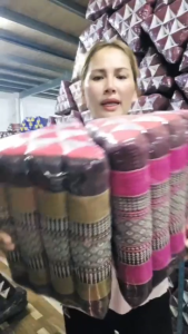 หมอนอิงสามเหลี่ยมขิดขนาด กลาง กว้าง23xยาว32xสูง22ซม