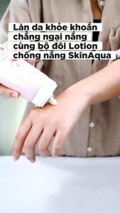 Dưỡng Thể Body Sunplay Skin Aqua Chống Nắng Trắng Da Mát Lạnh UV Whitening Lotion SPF50 - 150g