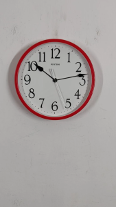 100% ORIGINAL RHYTHM Silent Silky Movement Small Cute Analogue Wall Clock CMG624 [Jam Dinding]