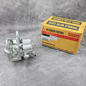 KALIPER BLOK REM CAKRAM DEPAN KIRI ALL NEW PAJERO TRITON 4N15 KL3T 4605C071