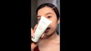 She Eureka Peeling Gel Eksfoliating Mengangkat Sel Kulit Mati Dan Mengurangi Komedo