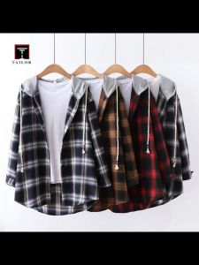 2025 เสื้อเชิ้ตแขนยาวมีฮู้ดผู้ชายมีฮู้ดลายสก๊อตฤดูใบไม้ผลิและฤดูใบไม้ร่วงเสื้อโค้ทหลวมสไตล์เกาหลี