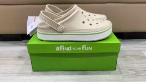 Giày sục crocs chuẩn xịn chống hôi chân nhựa tế bào êm mềm đúc liền khối siêu bền đi mưa lội nước đi biển Crocs band clean clog màu kem