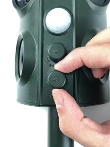 solar ultrasonic animal repellent outdoor 120 degrees Outdoor Bird Repellent for outdoor anywhere such as yards