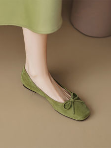 รองเท้าบัลเลต์หัวเหลี่ยมสวมหัวแบบแบนสำหรับผู้หญิง ทรงหัวเหลี่ยม ด้านข้างต่ำ ด้านบนเป็นหนัง PU รองเท้าลำลองสำหรับใส่ทำงาน