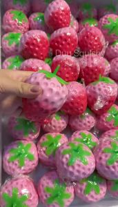 Crispy Gradient Strawberry Ball Squishy Ball Fidget Toy Crunchy Squeeze Ball Round Blocks Filled ASMR Anti Stress Toy for Adult