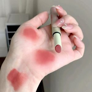 ปากกาลิปสติกเนื้อกำมะหยี่ JudydoLL ให้ความชุ่มชื้น ติดทนนาน แต่งหน้าสวย เหมาะกับทุกสภาพผิว ใช้ได้ทุกฤดู ผลิตในจีน