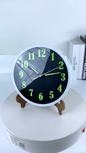 Glowing Spherical Quartz Clock - Quiet Accurate Digital Timepiece for Office Home Decor