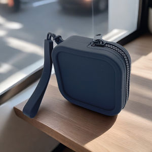 Silicone Organizer Wallet Coin Purse Simple Waterproof Zipper Cosmetic Bag Earphone Bag Students Small square bag