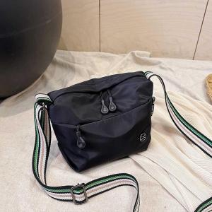 Casual Nylon Waterproof Small Crossbody Bag Lightweight Versatile Commute Single Shoulder Mobile Phone Dumpling Bag Tote Bag