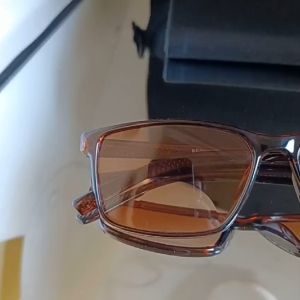 Kacamata Pria 2 Fungsi: Bifokal Hitam Gradien & Super Fokus