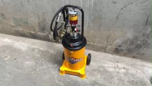 Máy bơm mỡ GZ 8 dung tích 12L