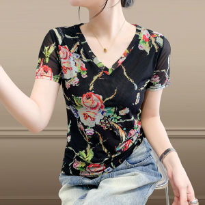 Yimei Áo phông cổ chữ V gợi cảm trang phục mùa hè tay ngắn nữ sản phẩm mới 2025 Châu Âu áo lưới áo phong cách hoài cổ thun quá khổ