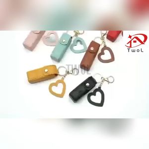 TWOL SHOP 1pcs PU leather lipstick bag clip lipstick box bracket key ring bracket lipstick key chain bag