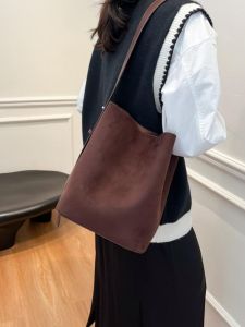 Maillard Suede Shoulder Crossbody Bag for Women 2024 New Arrival Autumn and Winter Wild Fancy Large-Capacity Bucket Bag