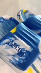 รองเท้าแตะฤดูร้อนทาฮันลาซานญ่าบ้านกลางแจ้งกันลื่นหนารองเท้าชั้นล่างสำหรับผู้ชาย กันน้ำและกันลื่น เหมาะสำหรับเทศกาลสงกรานต์ รองเท้าไปทะเล 