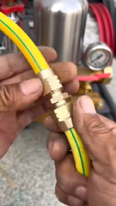 ThaiJOY ข้อต่อสายพ่นยา ข้อต่อสายพ่นยาและปลอกพ่นยา ครบชุด ผู้ - เมีย ทองเหลือง ขนาด 8.5 มิล ข้อต่อสายพ่นยาทองเหลือง( แบบไม่ต้องใช้เครื่องย้ำสาย )