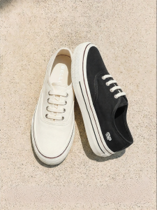 Belle | Celebrities Preferred Soft Bottom Fashionable Canvas Shoes