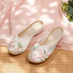 New Vintage Knitted Embroidered Slip-On Shoes Low Heel Heightening Native Style Flower Pattern Womens Flats Comfortable Casual Slippers