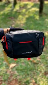 Tas Selempang Kalibre Breakdown 05 Waist Bag: Tas Pinggang & Sling Bag Pria