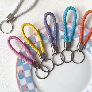 Gantungan Kunci Tali Kepang Anyaman