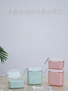 J.D. กระปุกใส่นมผงมีที่เก็บช้อน กล่องเก็บนมผงสำหรับเด็กทารก Milk powder bucket