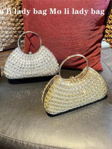 กระเป๋าแฟชั่นคุณแม่เจ้าสาวคริสตัลแก้ว กระเป๋าถือแบบมีวงกลมประดับเพชร กระเป๋าผ้าไตรปิ้ง กระเป๋าถือสำหรับคุณแม่เจ้าสาว