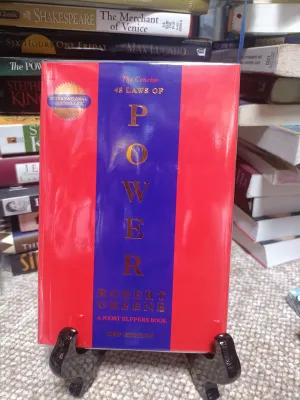 THE CONCISE 48 LAWS OF POWER by ROBERT GREEN (NEW EDITION/PAPERBACK)