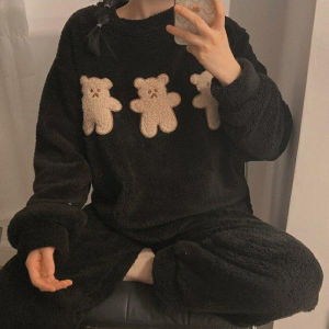 Coral Fleece Womens Sleepwear Winter New Sweet Cute Flannel Warm Home Clothes Outdoor Wearable Autumn Winter Style Long Sleeve round Neck