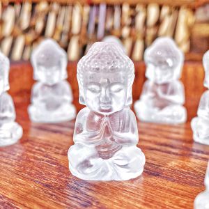 1PC High Quality Random Clear Quartz Sitting Buddha Natural CarvingGemstone JewelryGlitter Healing crystal Birthday gift
