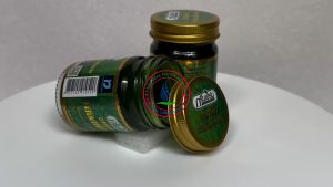 Dầu Thái Lan - Dầu cù là thơm thảo dược 50g - Hương thơm dễ chịu giúp thư giãn sảng khoái.