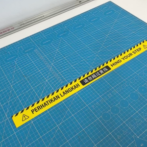 Caution Please Mind Your Step. Perhatikan Langkah. 请勿越过黄线. Long Sticker Label Floor Stiker Lantai. Watch Steps. Awas
