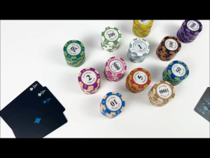 10pcs High-End Clay Poker Chips Set 14g Durable Multi-Color Casino Tokens for Texas Hold’em Mahjong Board Games