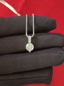 Diamcity (Free Gra Certificate) 1 Karat Kalung Tetesan Air untuk Wanita Moissanite Liontin Ornamen