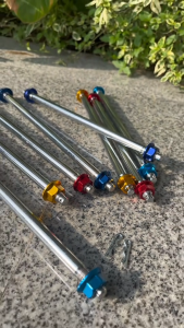 แกนล้อ sonic ทุกปี งานเหล็กชุบโครเมี่ยม ตัวน็อตมิเนียม งานแข็งแรงทนทาง มีให้เลือกหลายสี แกนล้อโซนิค เพลาโซนิค แกนล้อSONIC