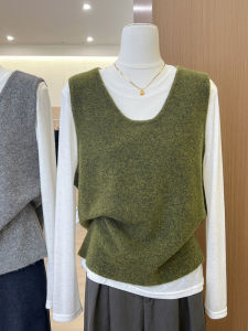 CHOEFULYN | Green U-Neck Sleeveless Vest for Women with Back Slit