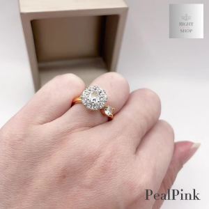 (หมุนได้)แหวนเพชรหมุนได้ ประดับเพชรกลมเรียงทรงดอกไม้กลม หมุนได้หมุนคบล่อง และสามารถปรับขนาดได้